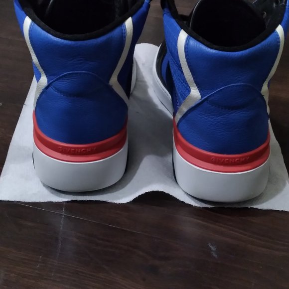 Givenchy Mens Sneakers - Picture 3 of 6